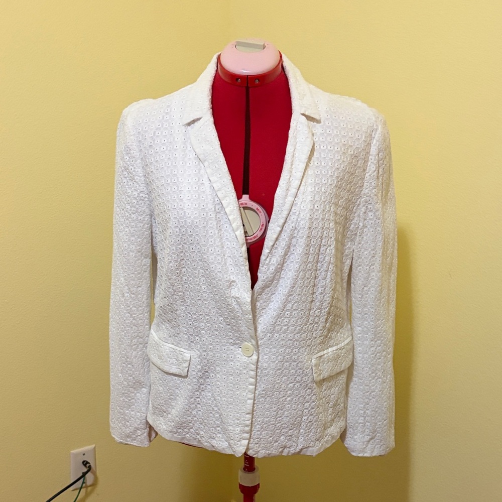 Liz Claiborne White Textured Blazer